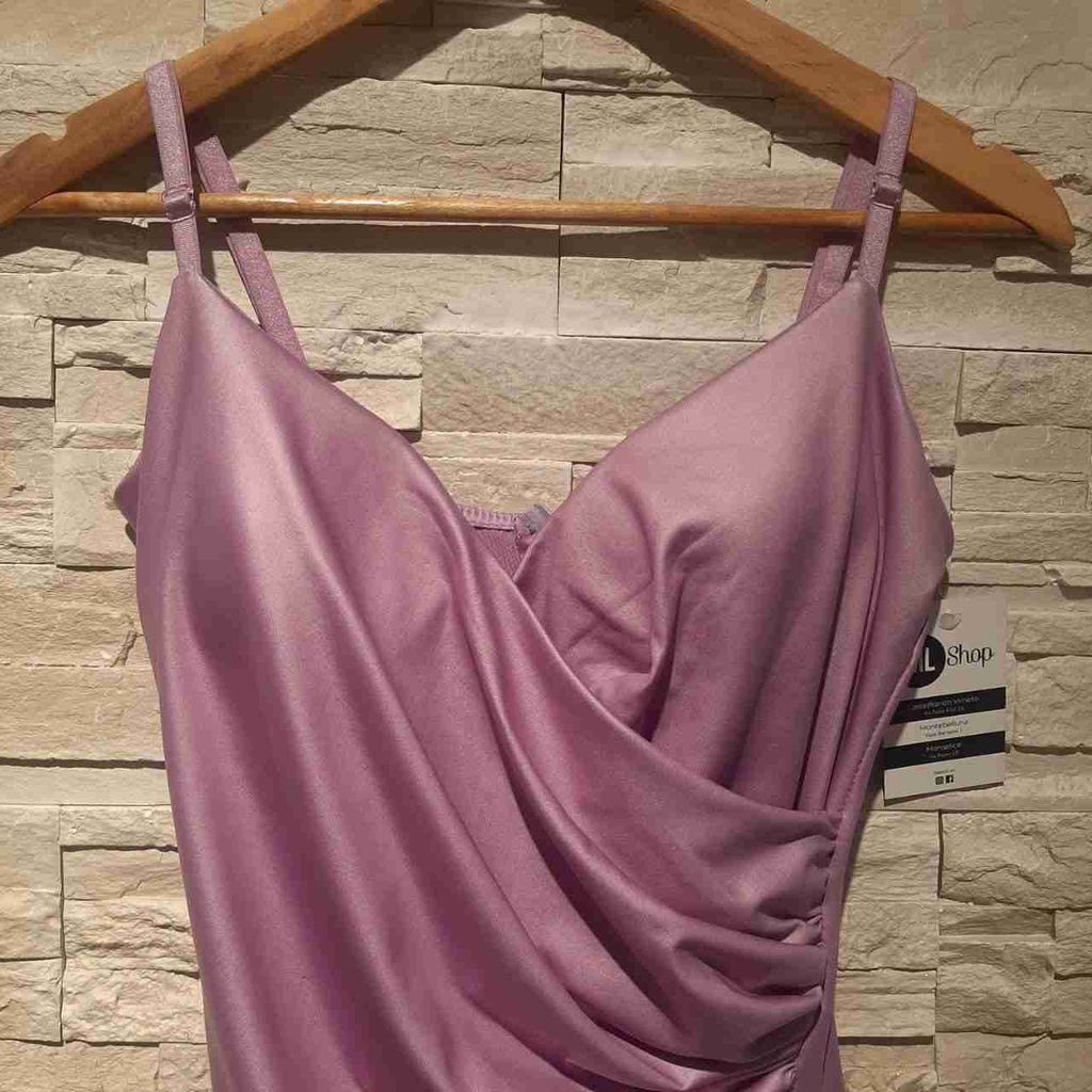 Abito drappeggiato in ecopelle