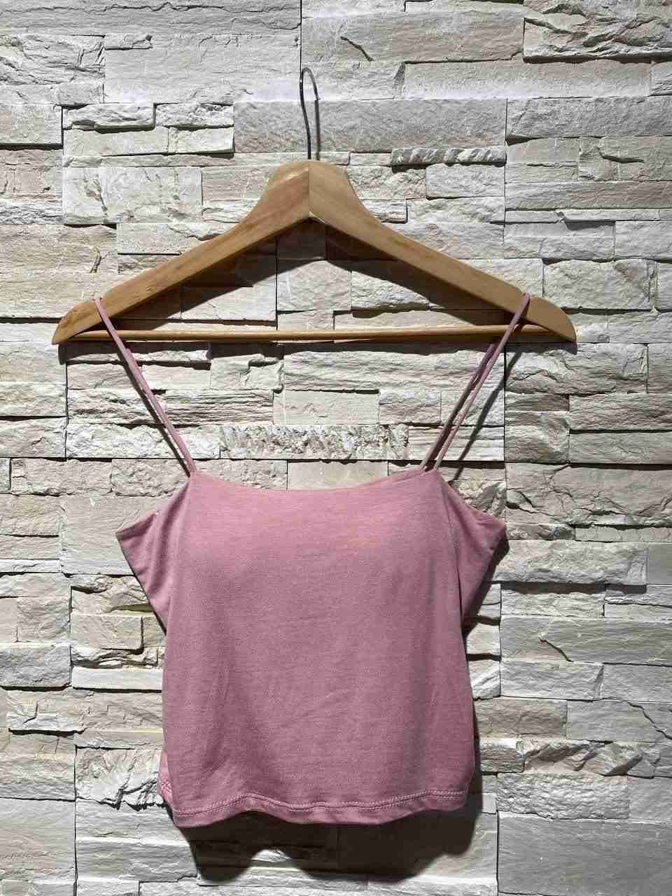 Top semplice con spalline