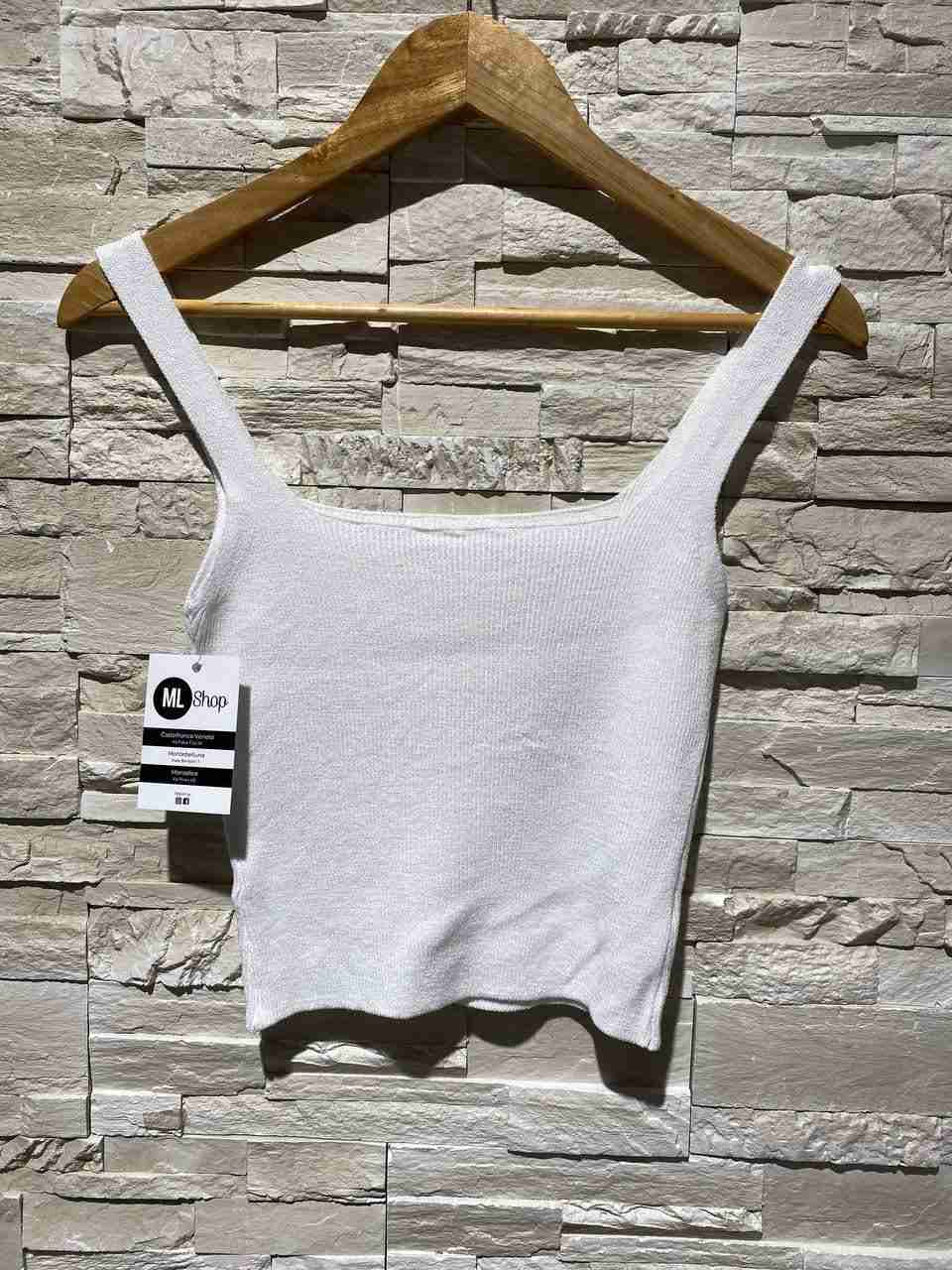 Top a costine semplice