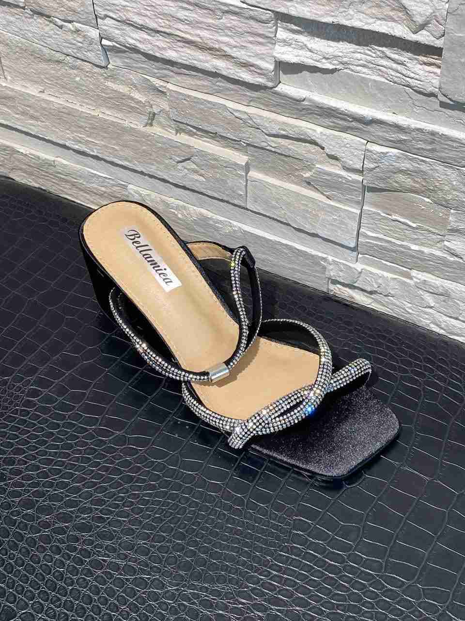 Sandali diamond