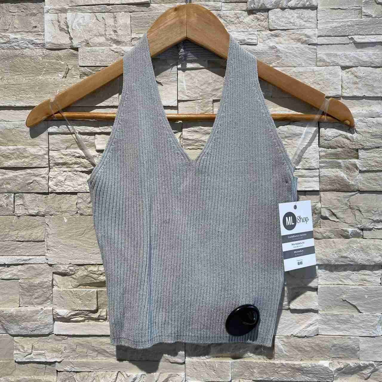 Top ribbed elegance