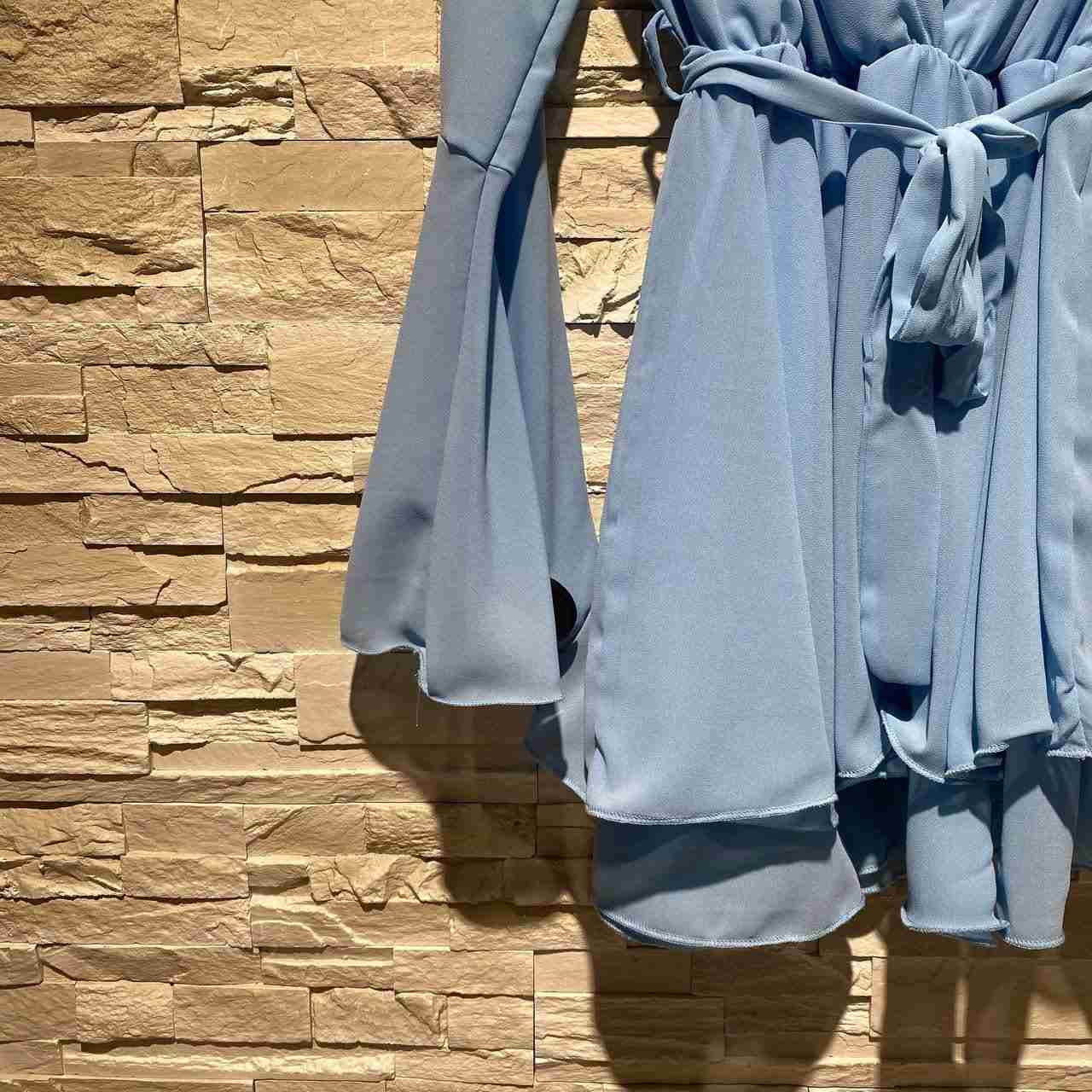 Vestito svasato a maniche lunghe