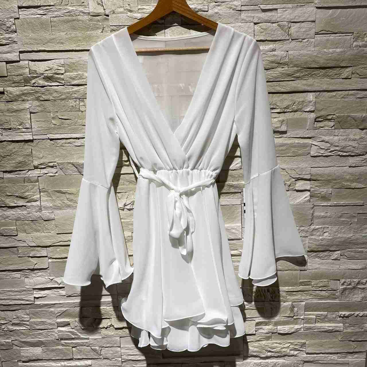 Vestito svasato a maniche lunghe