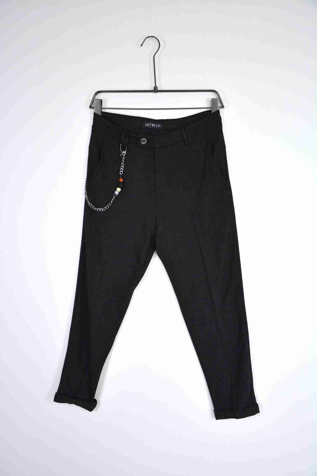Pantaloni capri