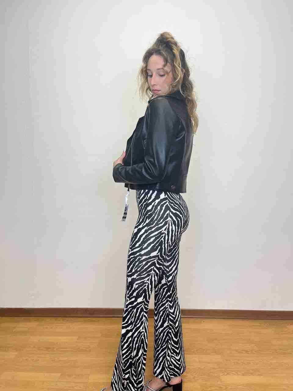 Chiodo in ecopelle nero