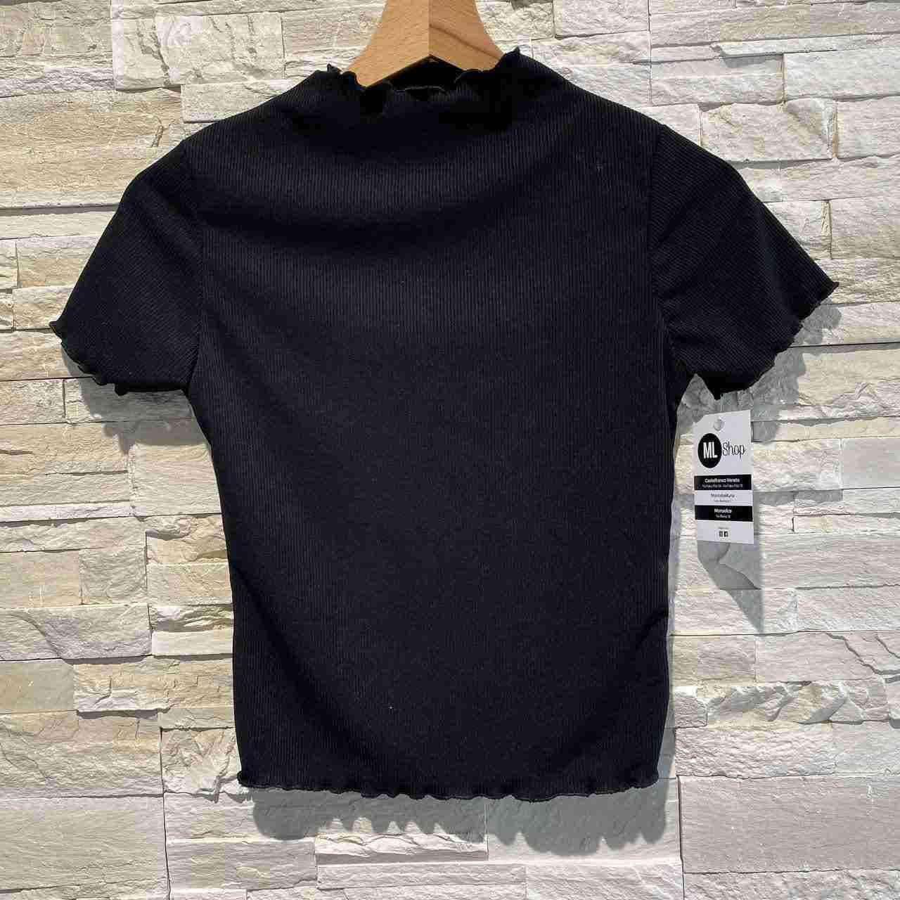 Top mezze maniche arricciate