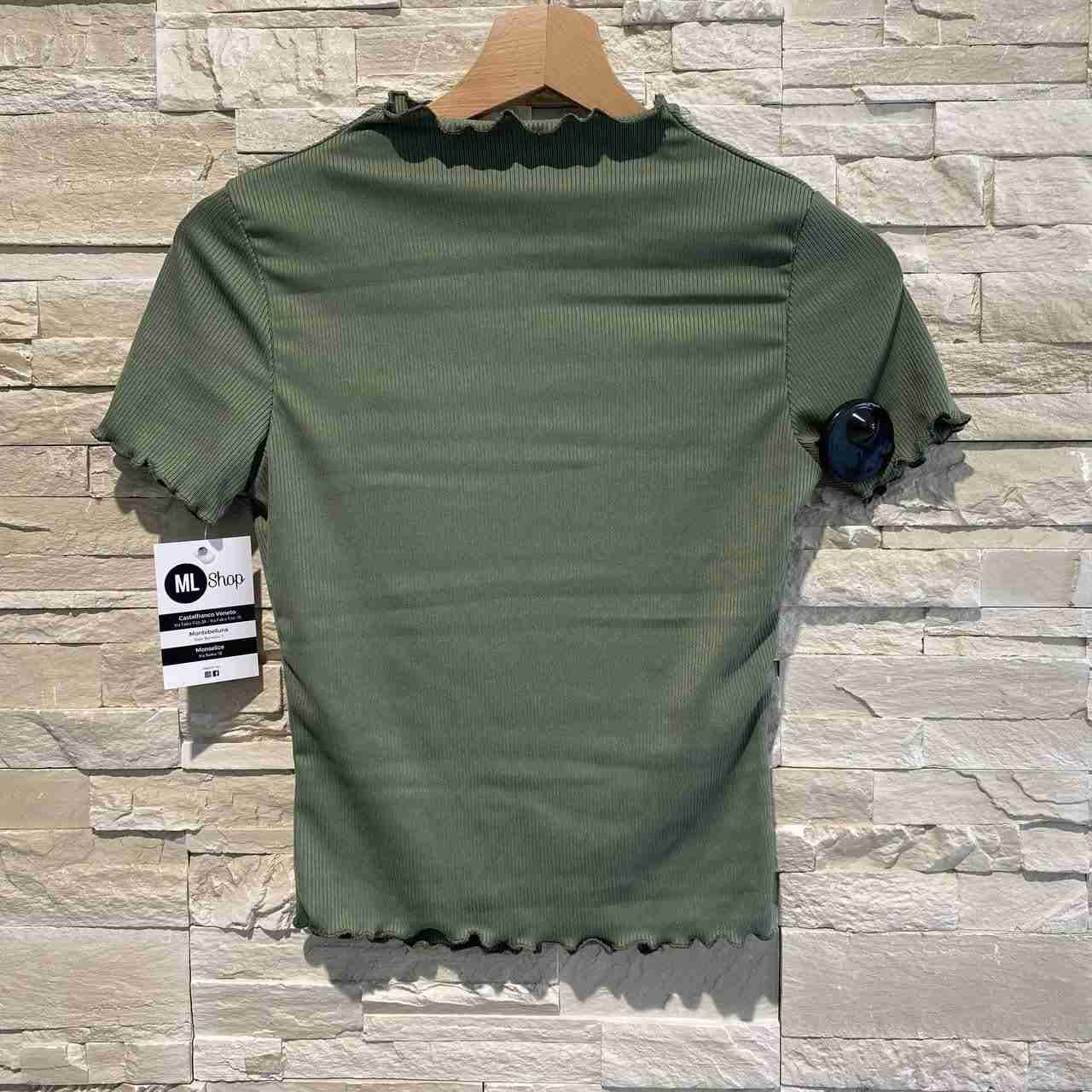 Top mezze maniche arricciate