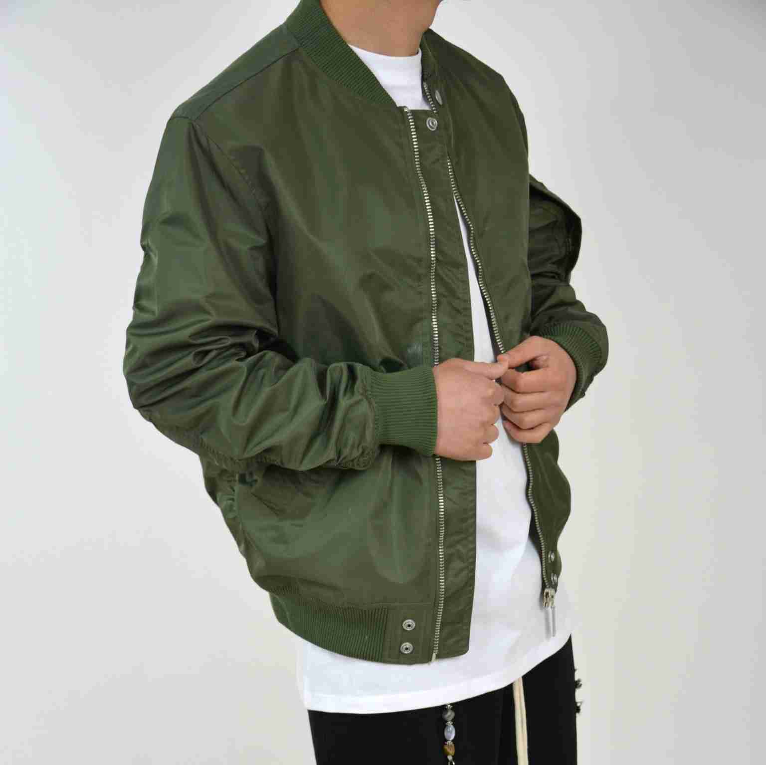 Bomber spring