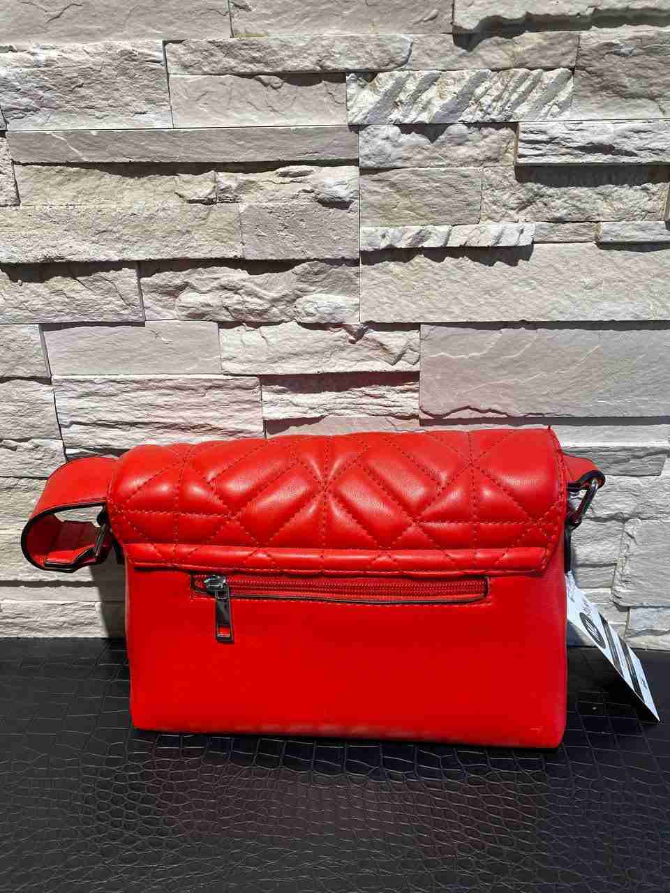 Borsetta a tracolla con tramatura davanti