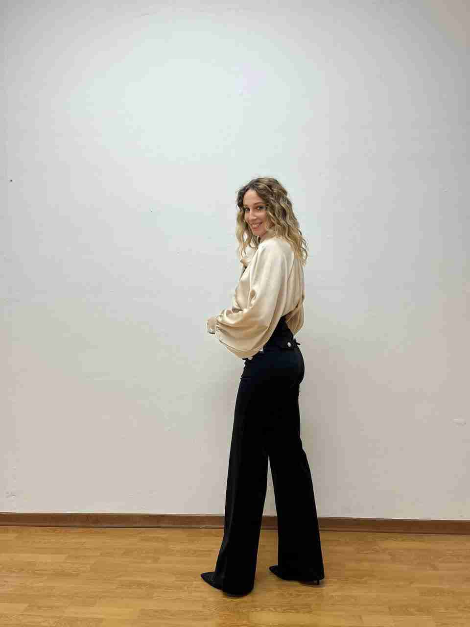 Camicia in raso con fiocco