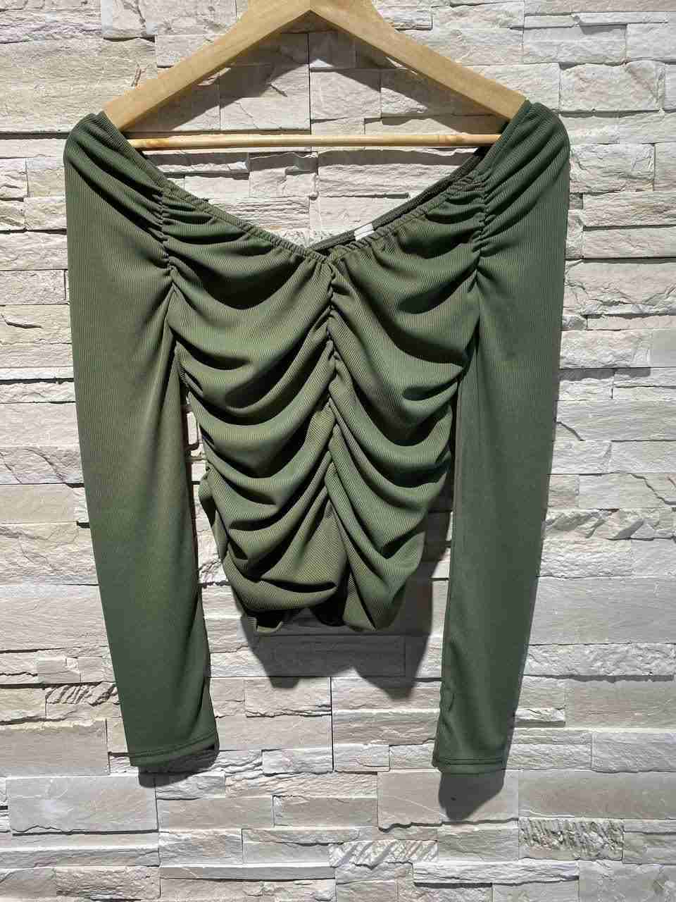 Top a manica lunga drappeggiato