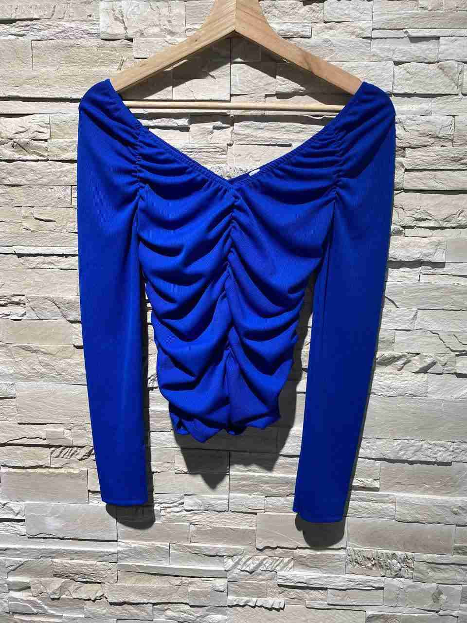 Top a manica lunga drappeggiato