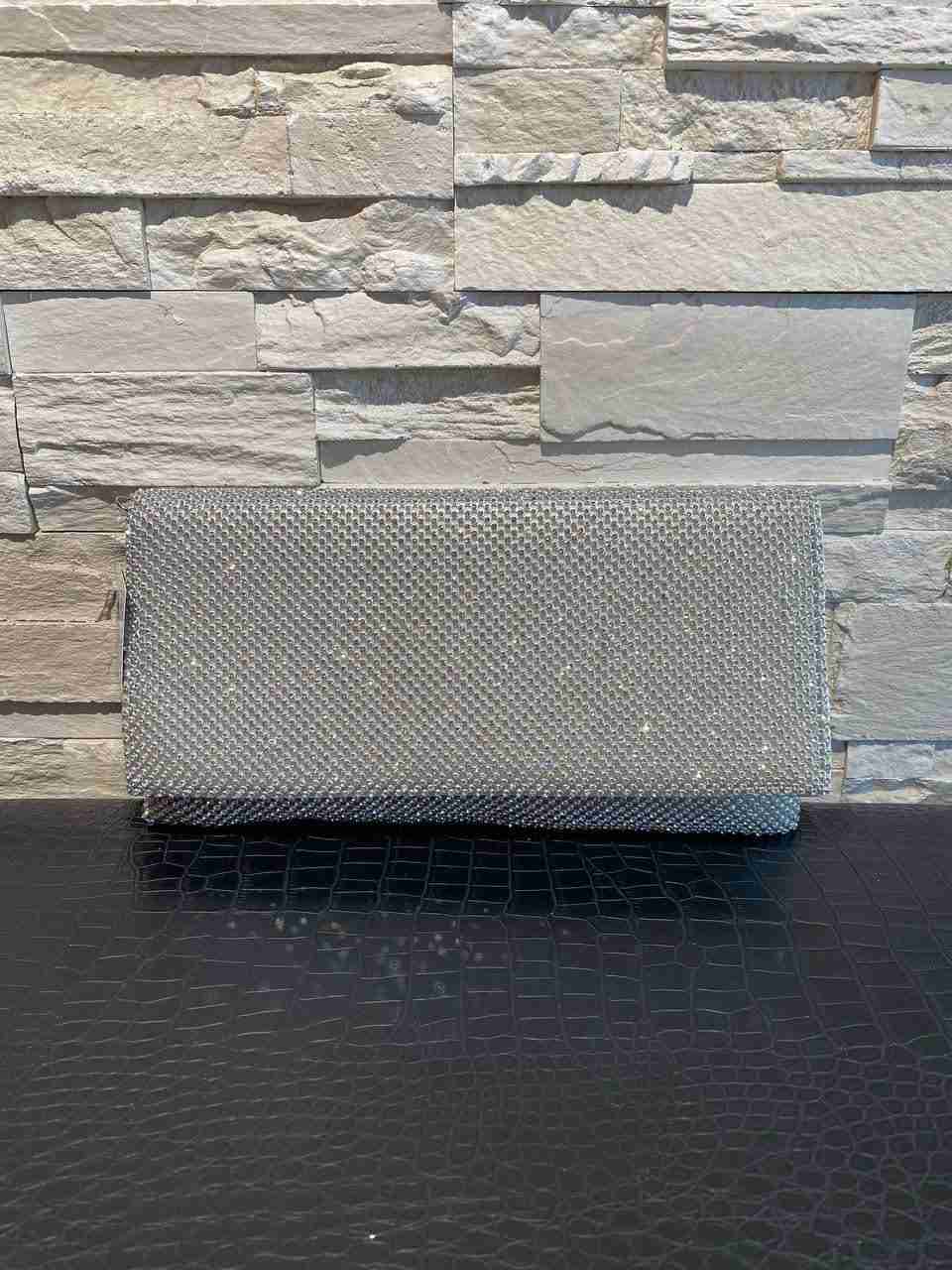 Pochette con strass