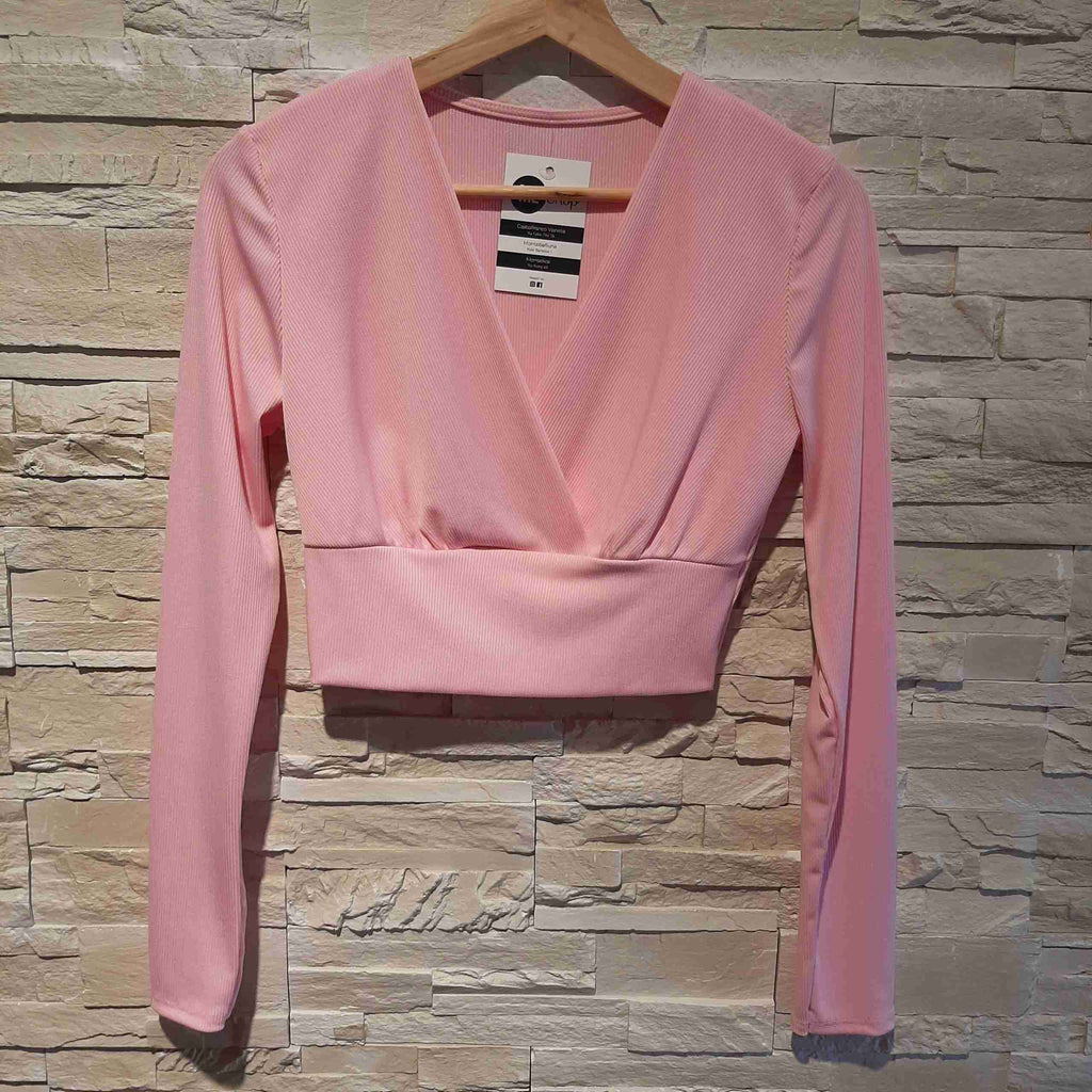 Top crop a costine con scollo a portafoglio