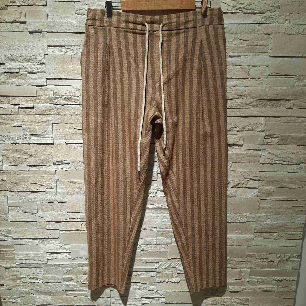 Pantaloni a righe