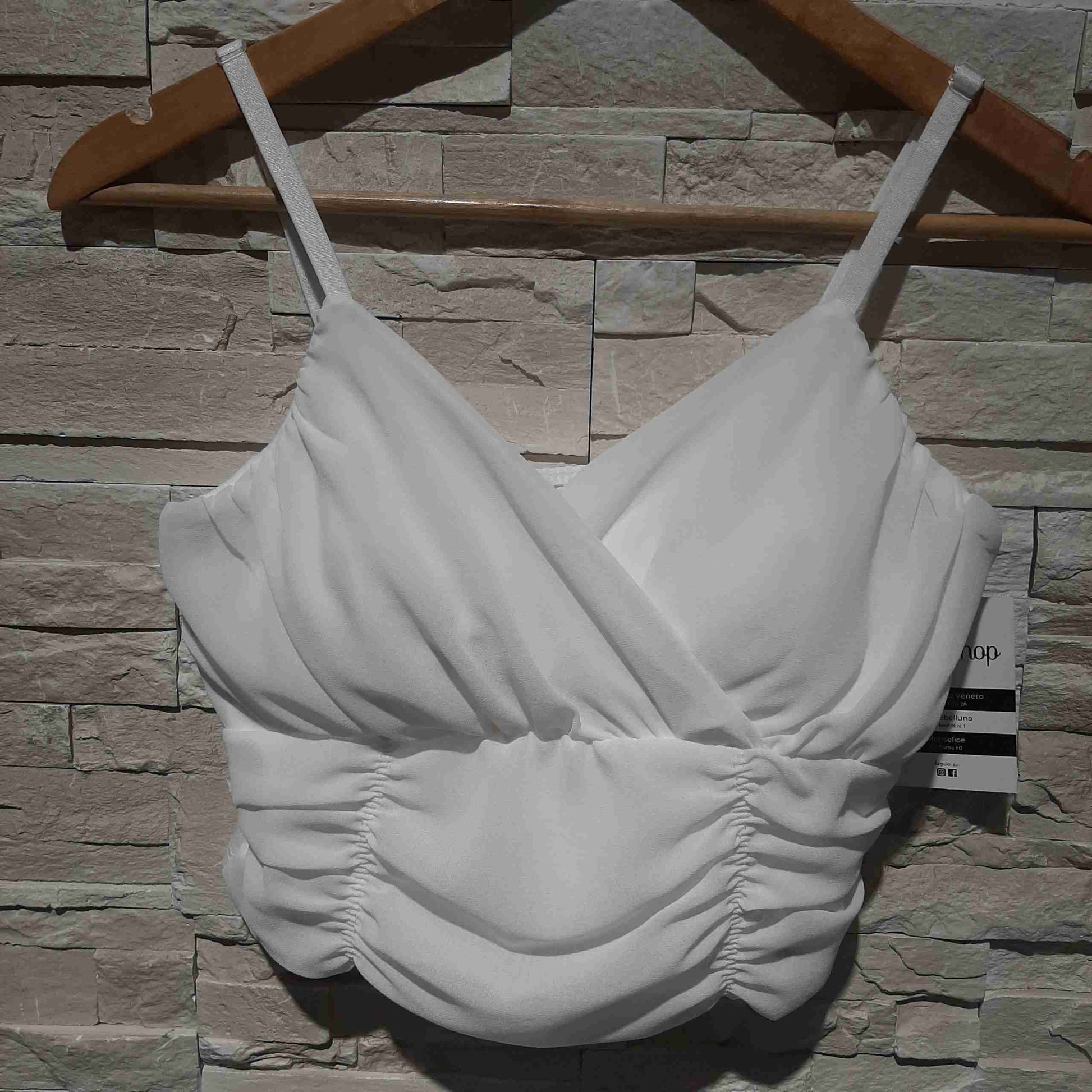 Top con scollo a incrocio