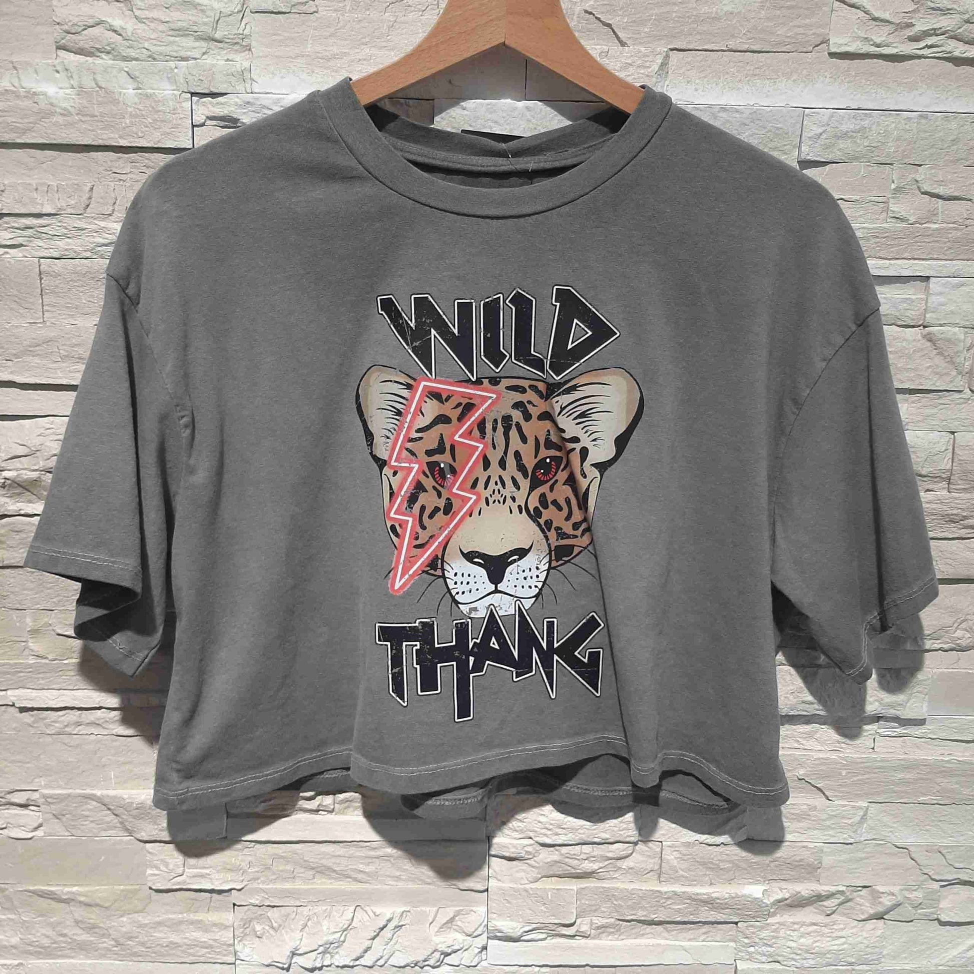 T-shirt crop con stampa