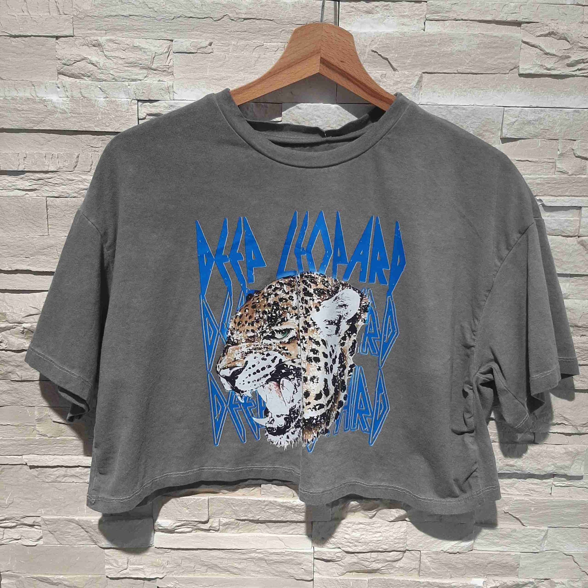 T-shirt crop con stampa