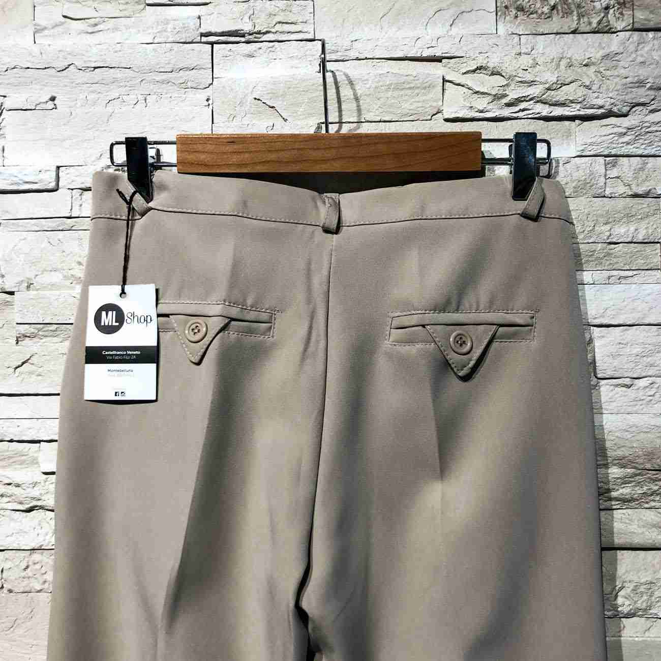 Pantaloni kantoor