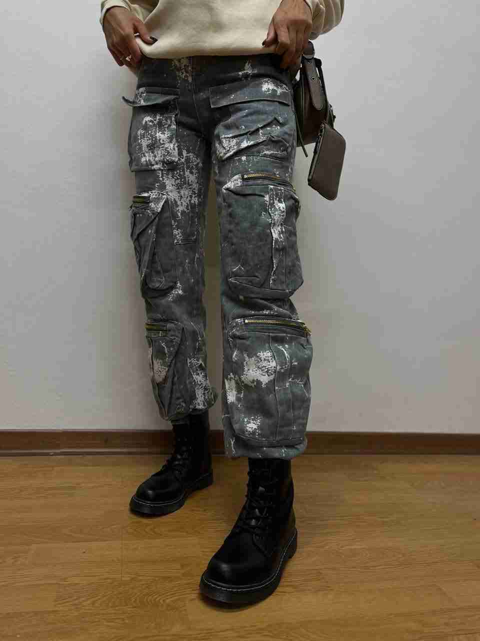 Cargo staines