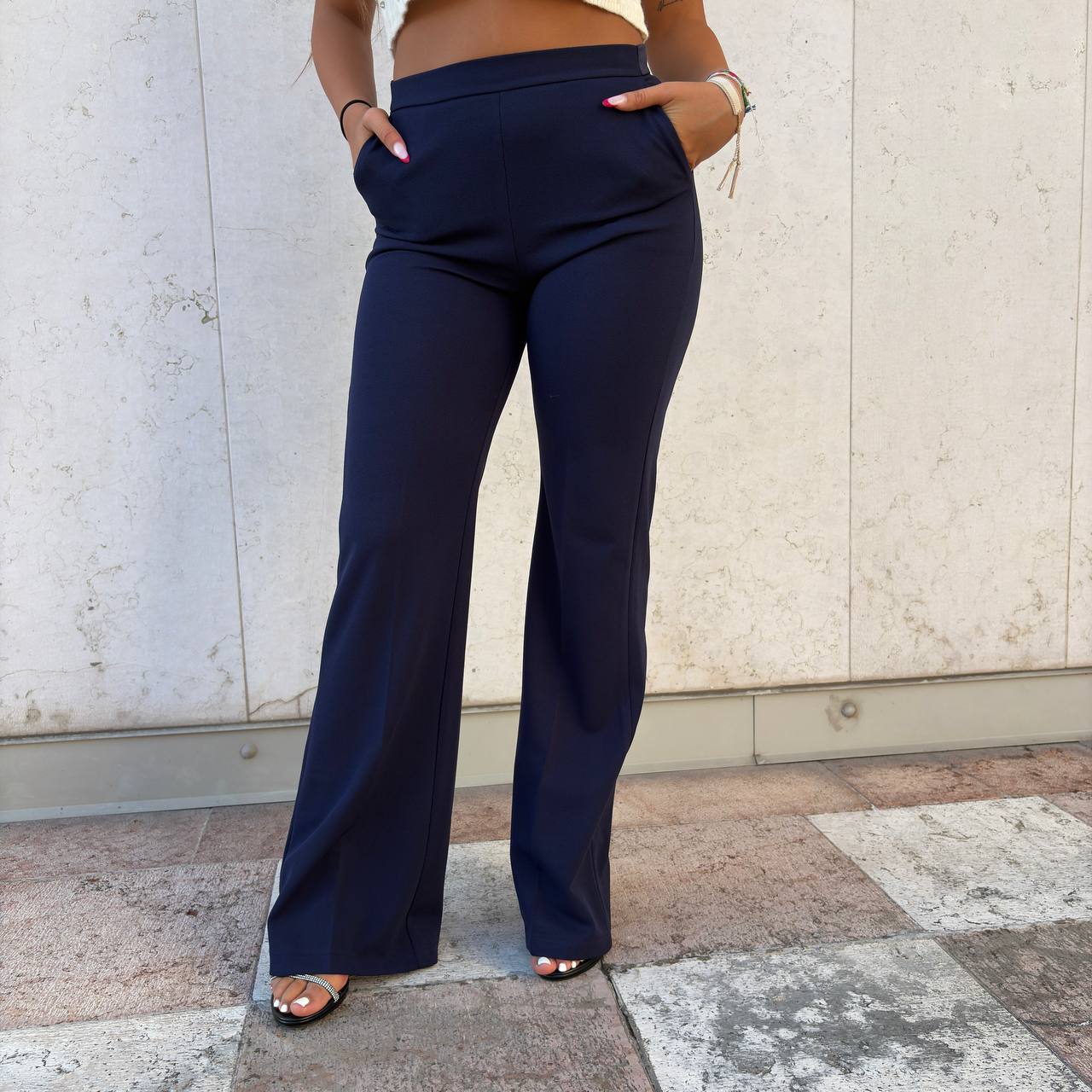 Pantaloni kaelith