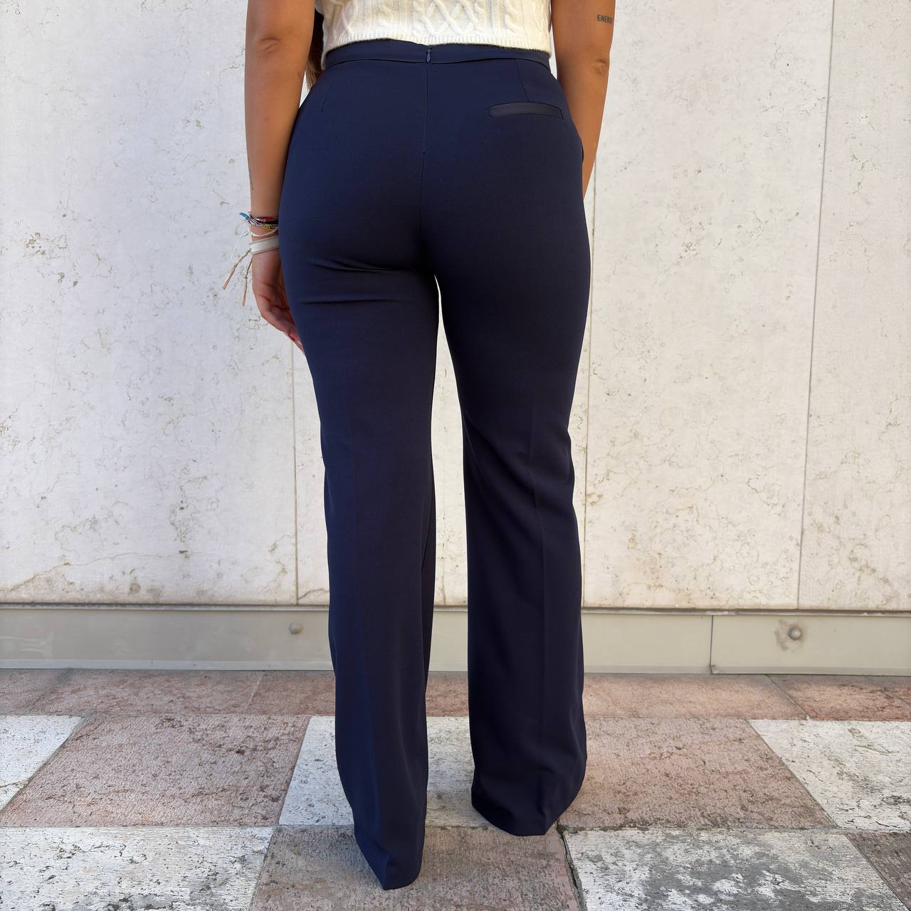 Pantaloni kaelith