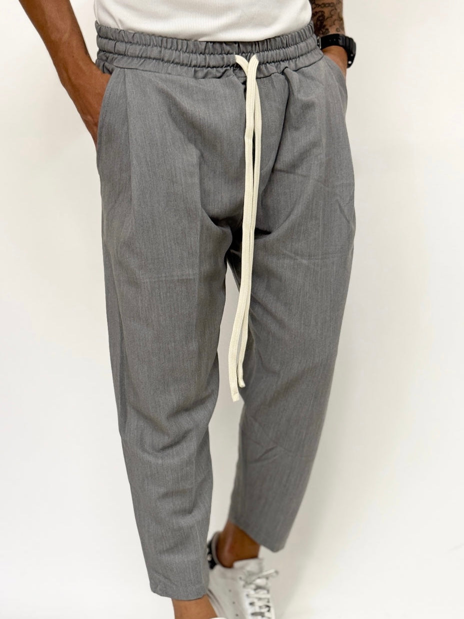 Pantaloni quentin