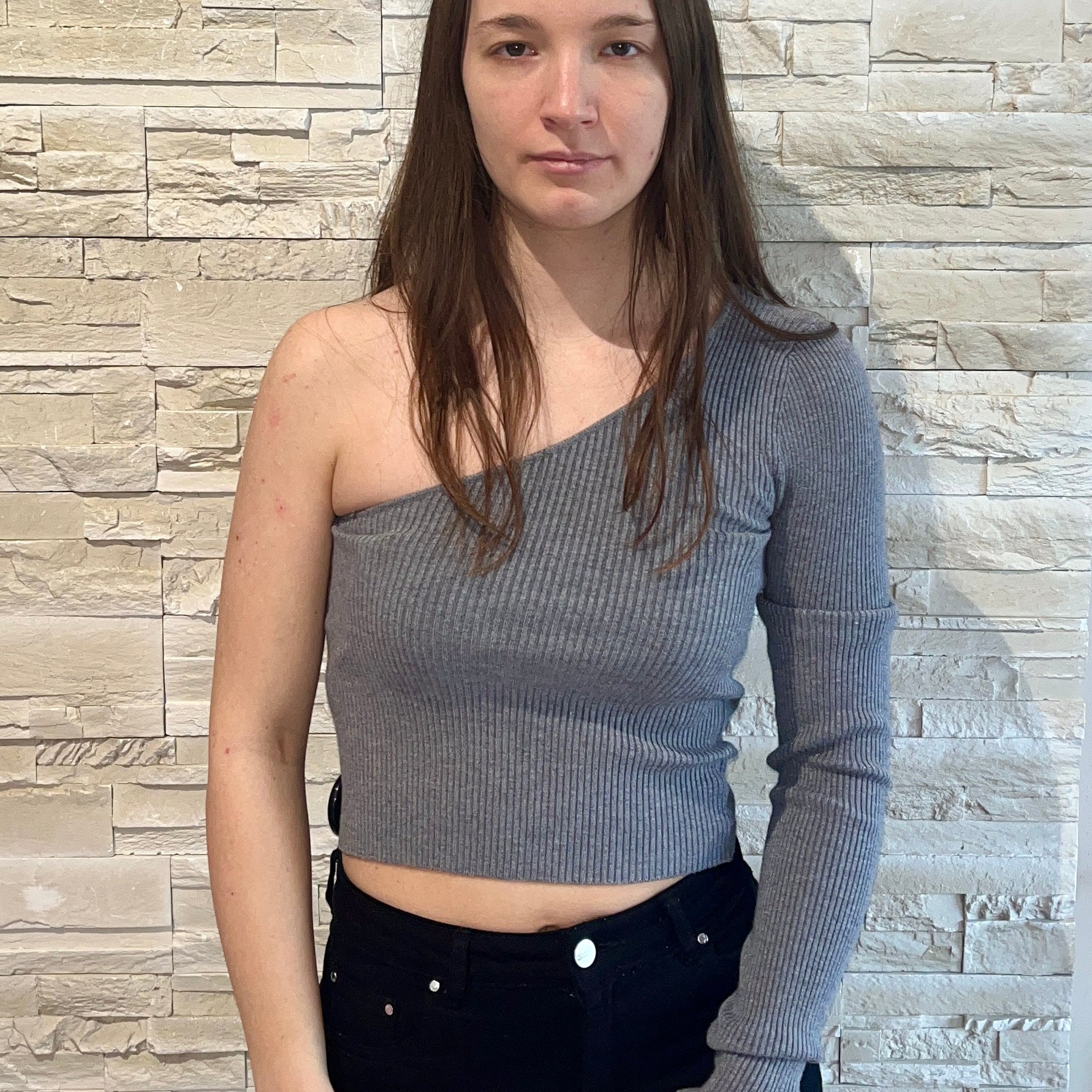 Maglione one shoulder