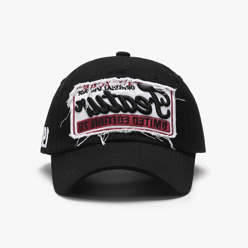 Cappellino featur