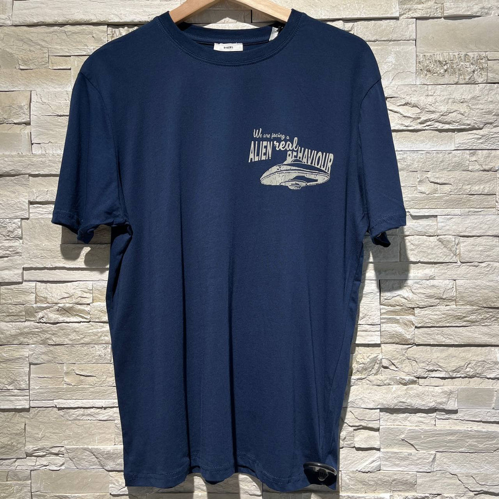 T-shirt alien