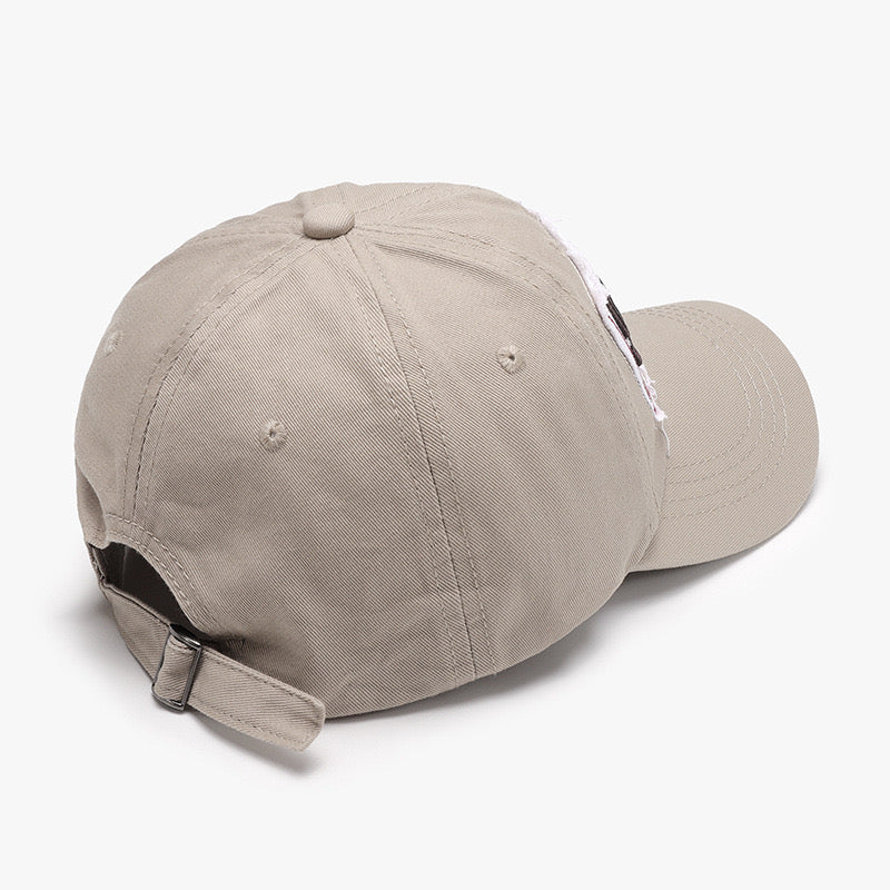 Cappellino featur
