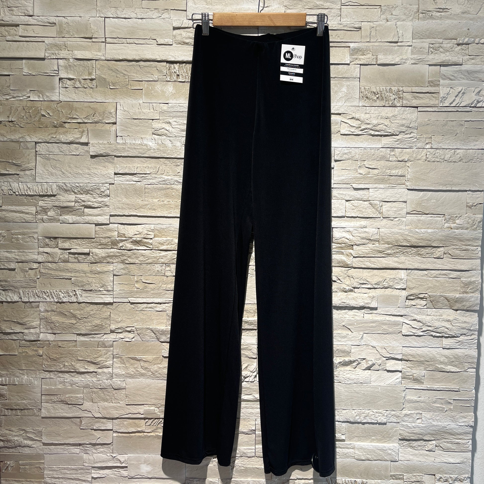 Pantaloni letita