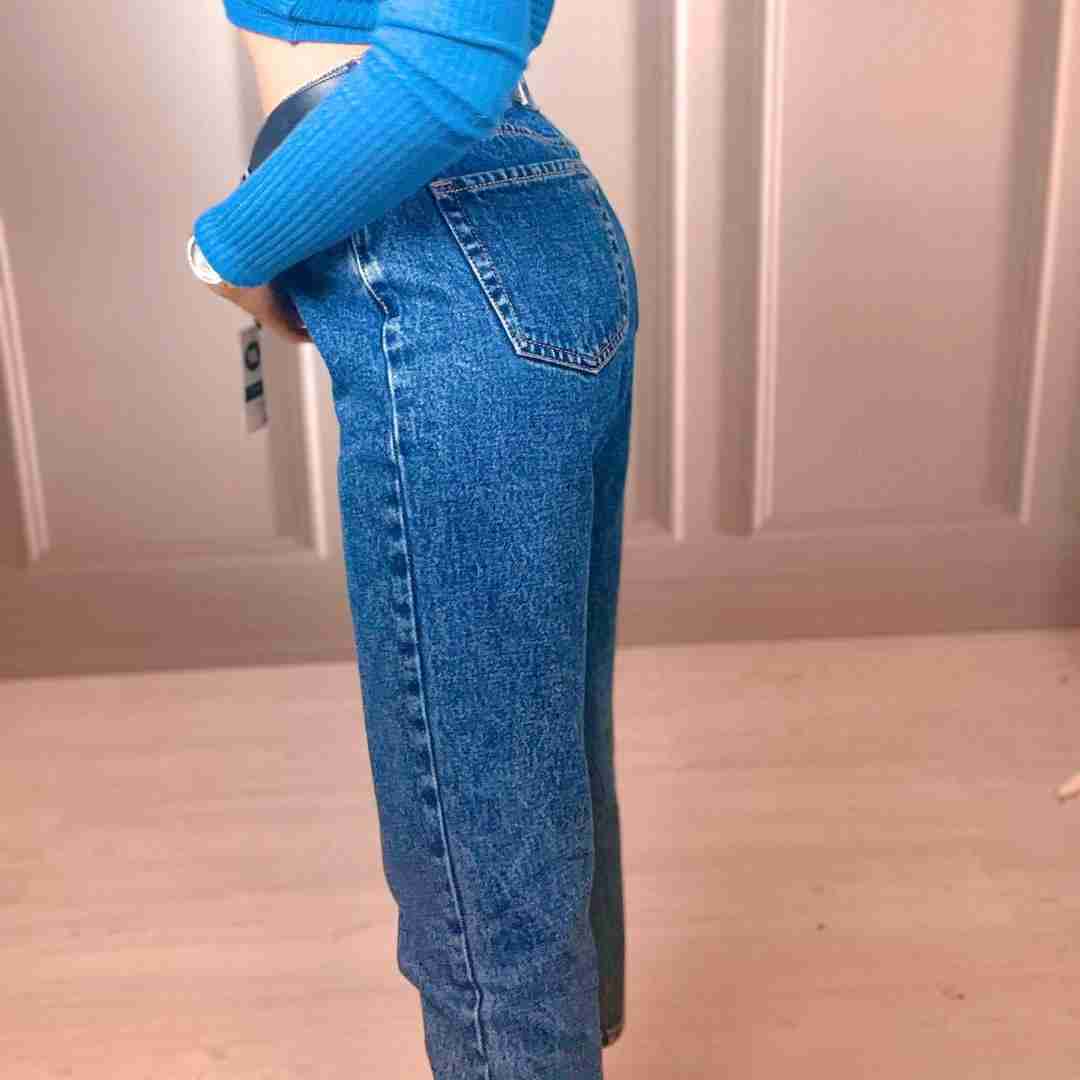 Jeans mom fit scuri