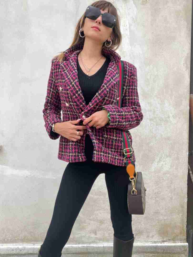 Blazer in fantasia con bottoni dorati