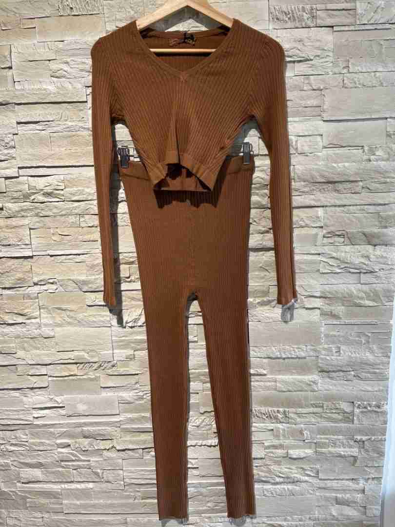Coordinato leggins e maglione in lanetta a costine