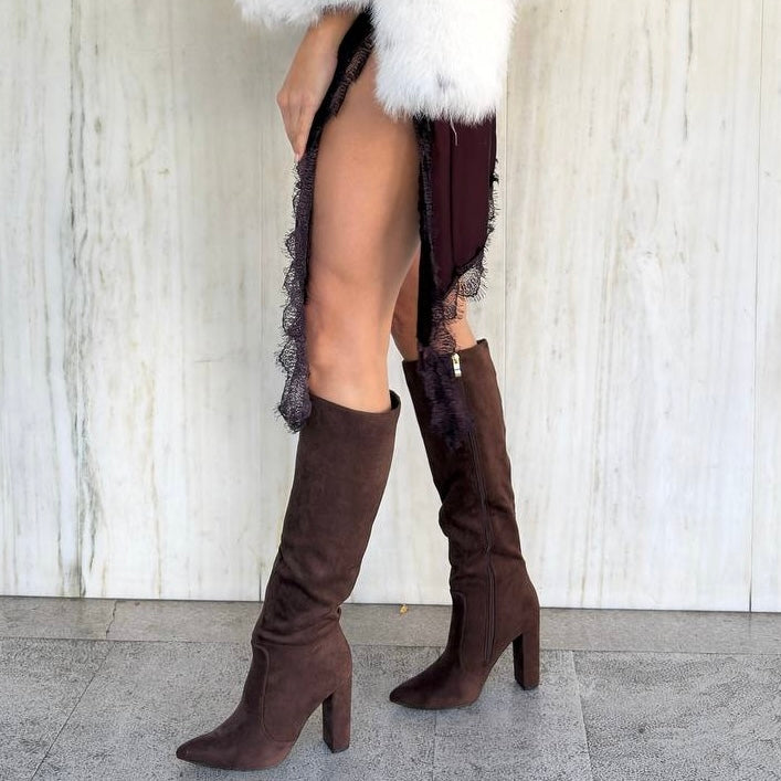 Stivali scamosciati