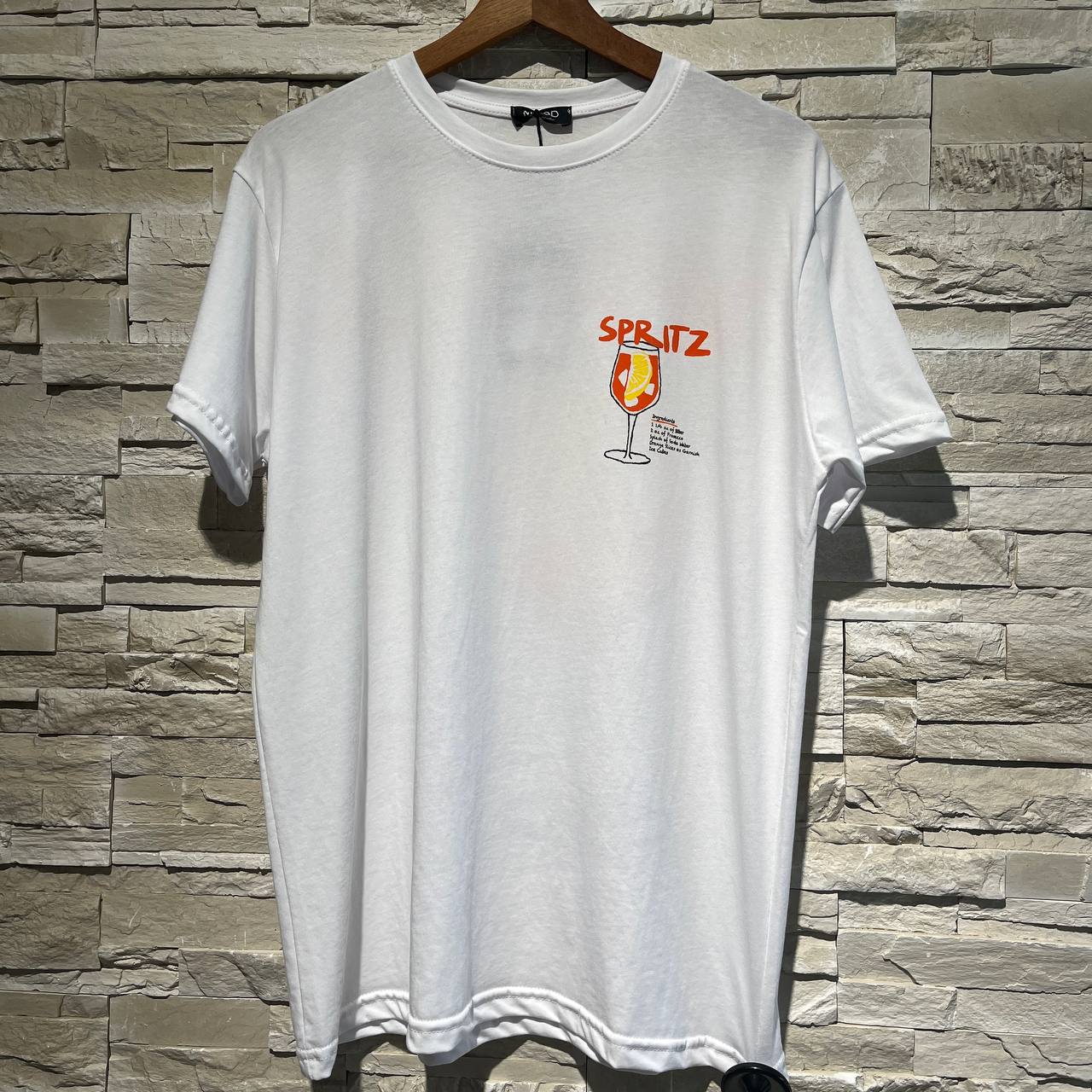 T-shirt spritz