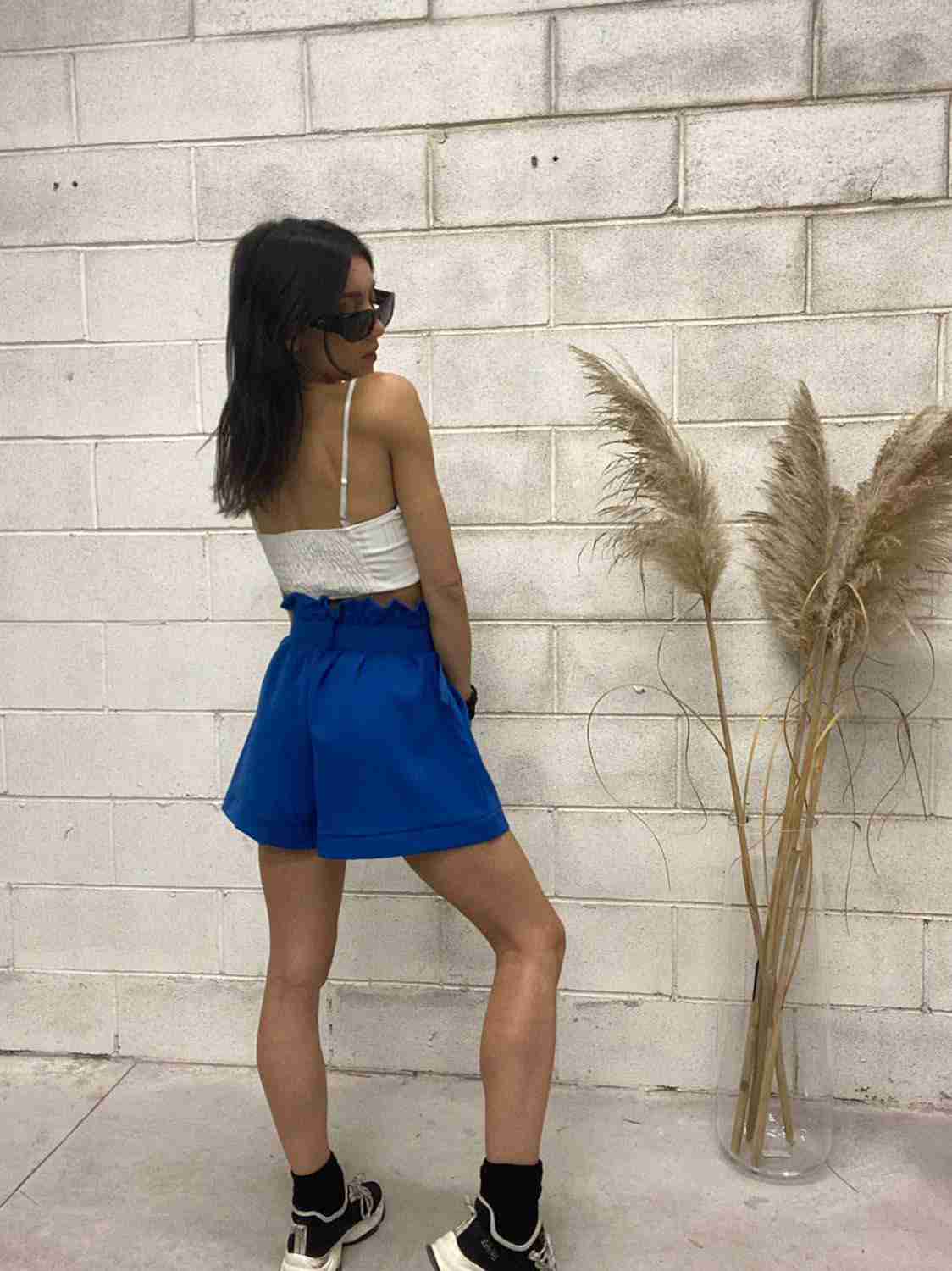 Pantaloncini a vita alta con cintura