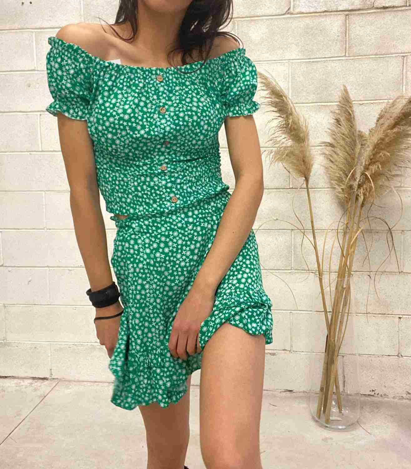 Gonna in viscosa con balza