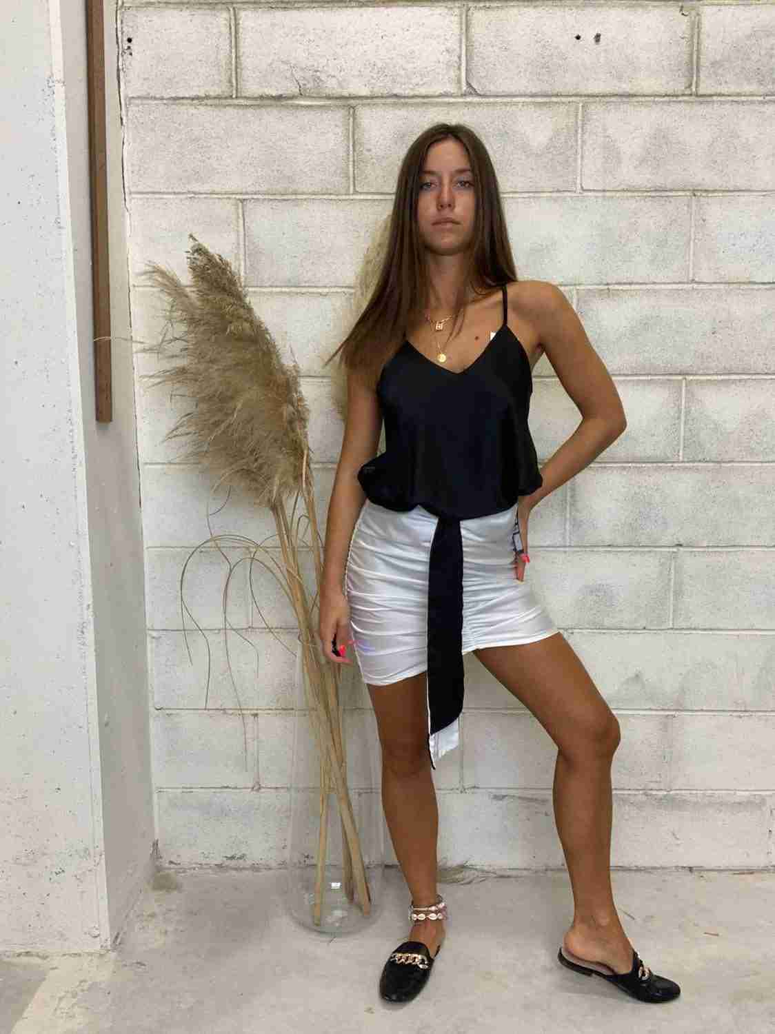 Gonna drappeggiata con fusacca in contrasto