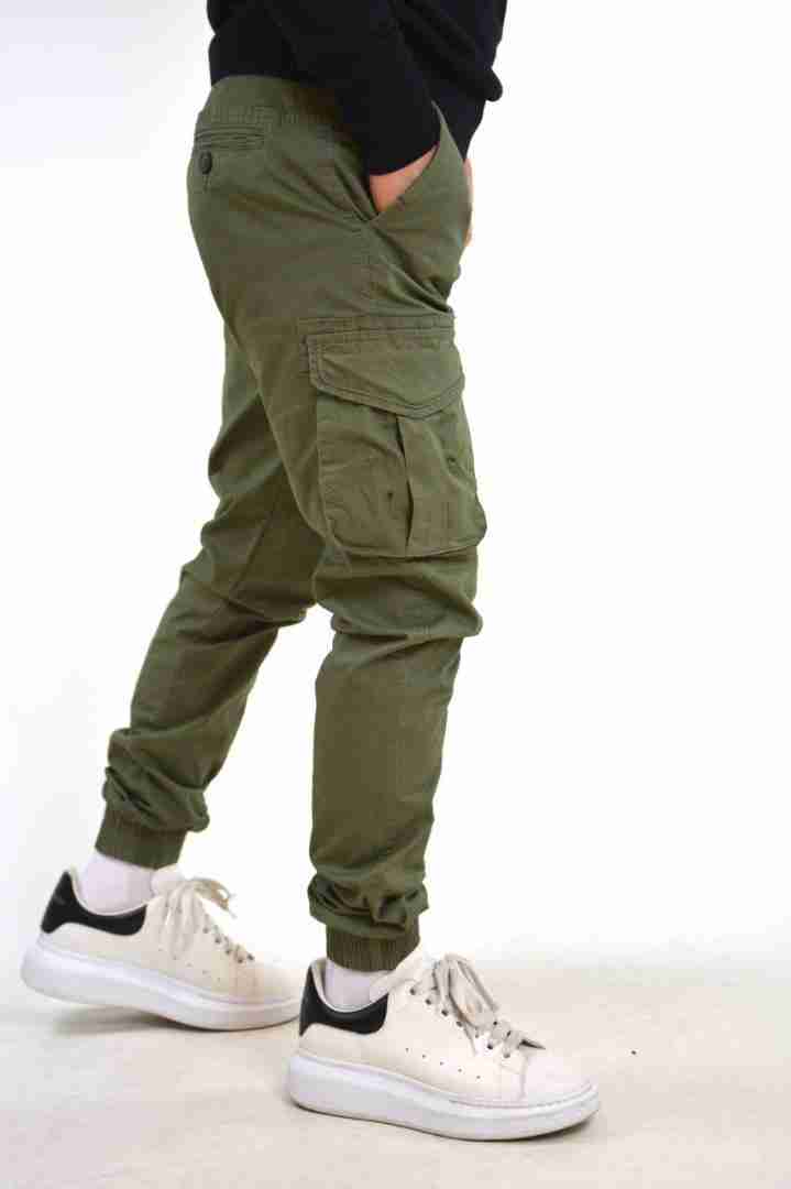 Pantaloni cargo con polsino