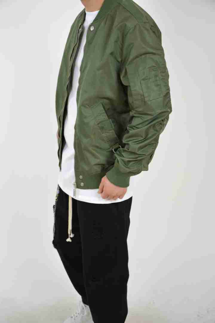 Bomber spring