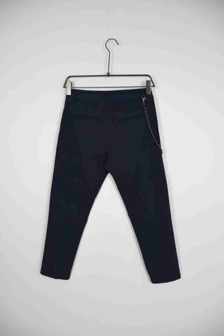 Pantaloni capri in microfantasia