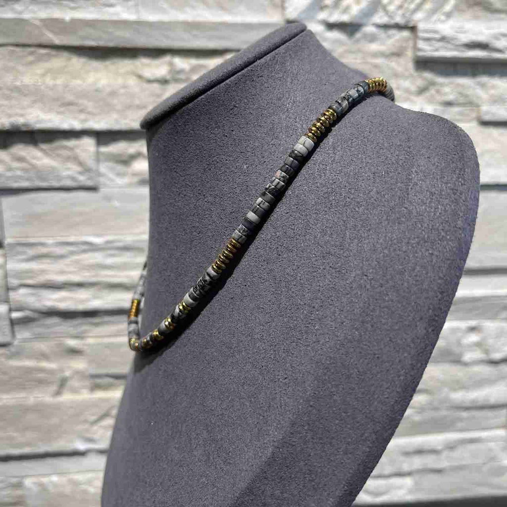 Collana marea