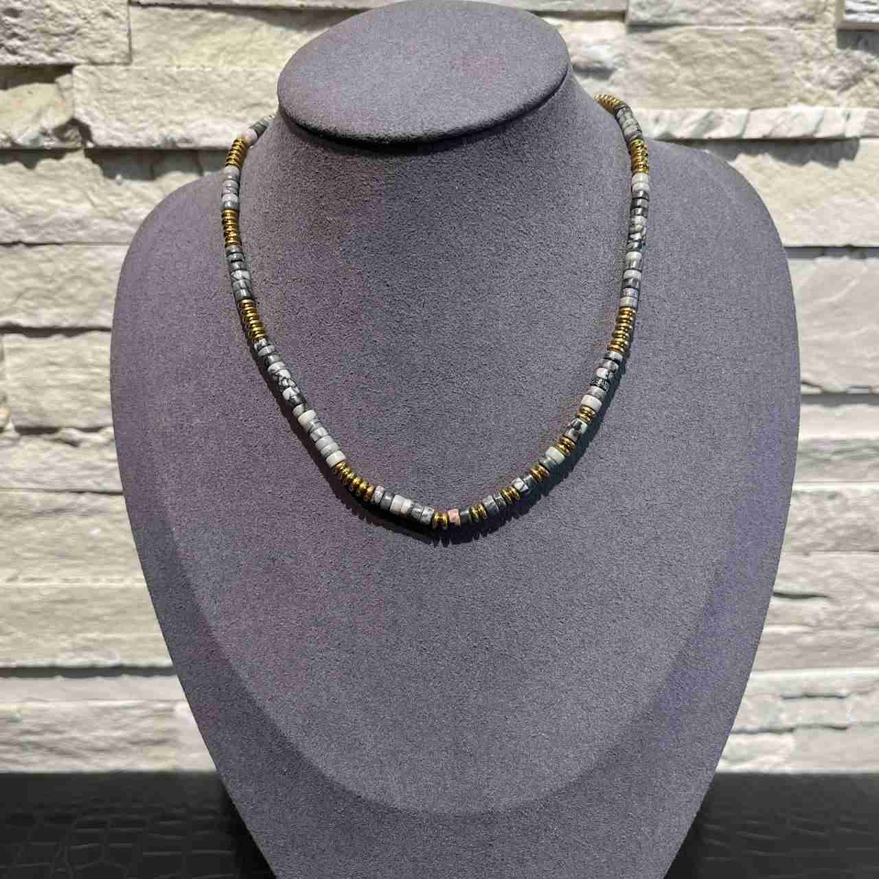 Collana marea