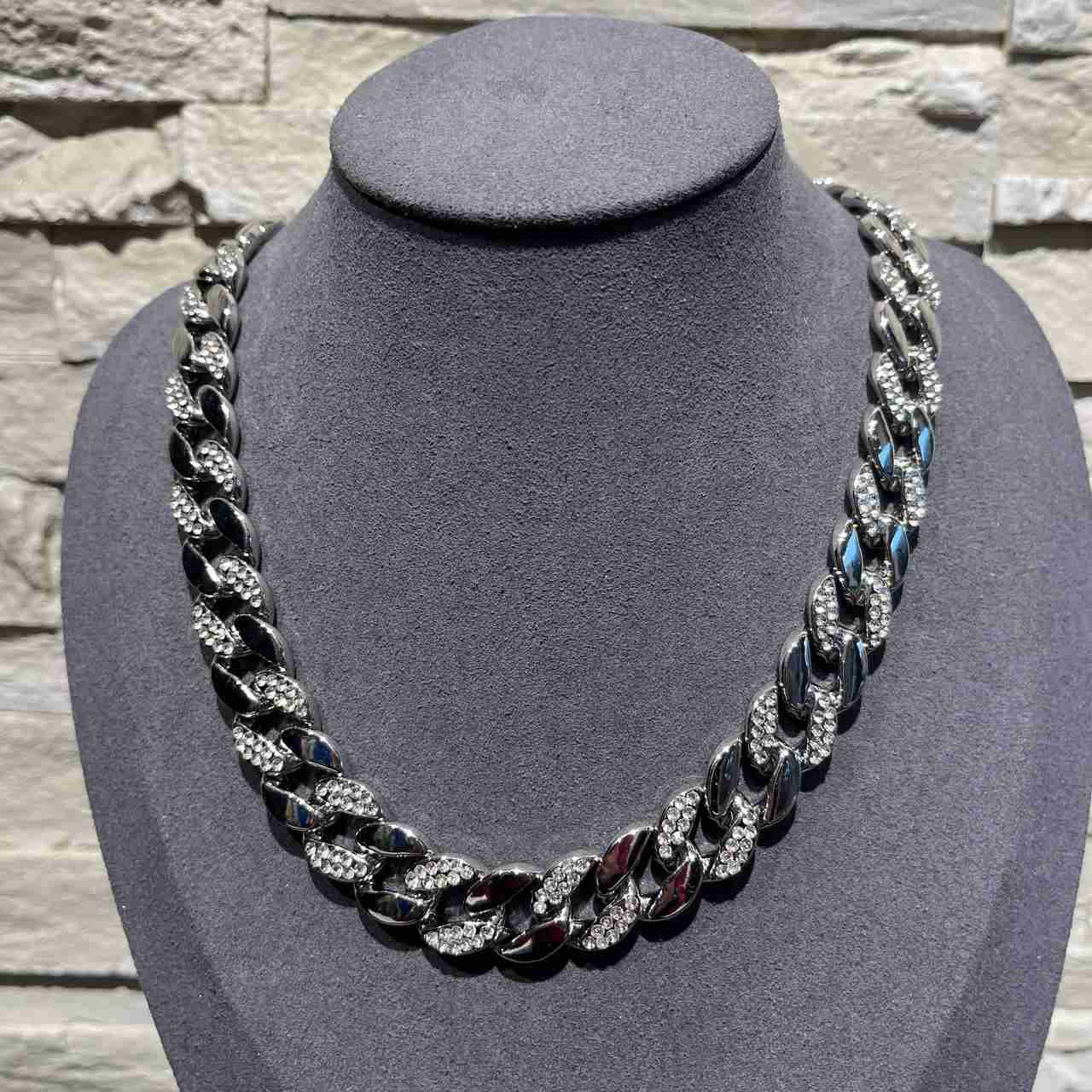 Collana vigore