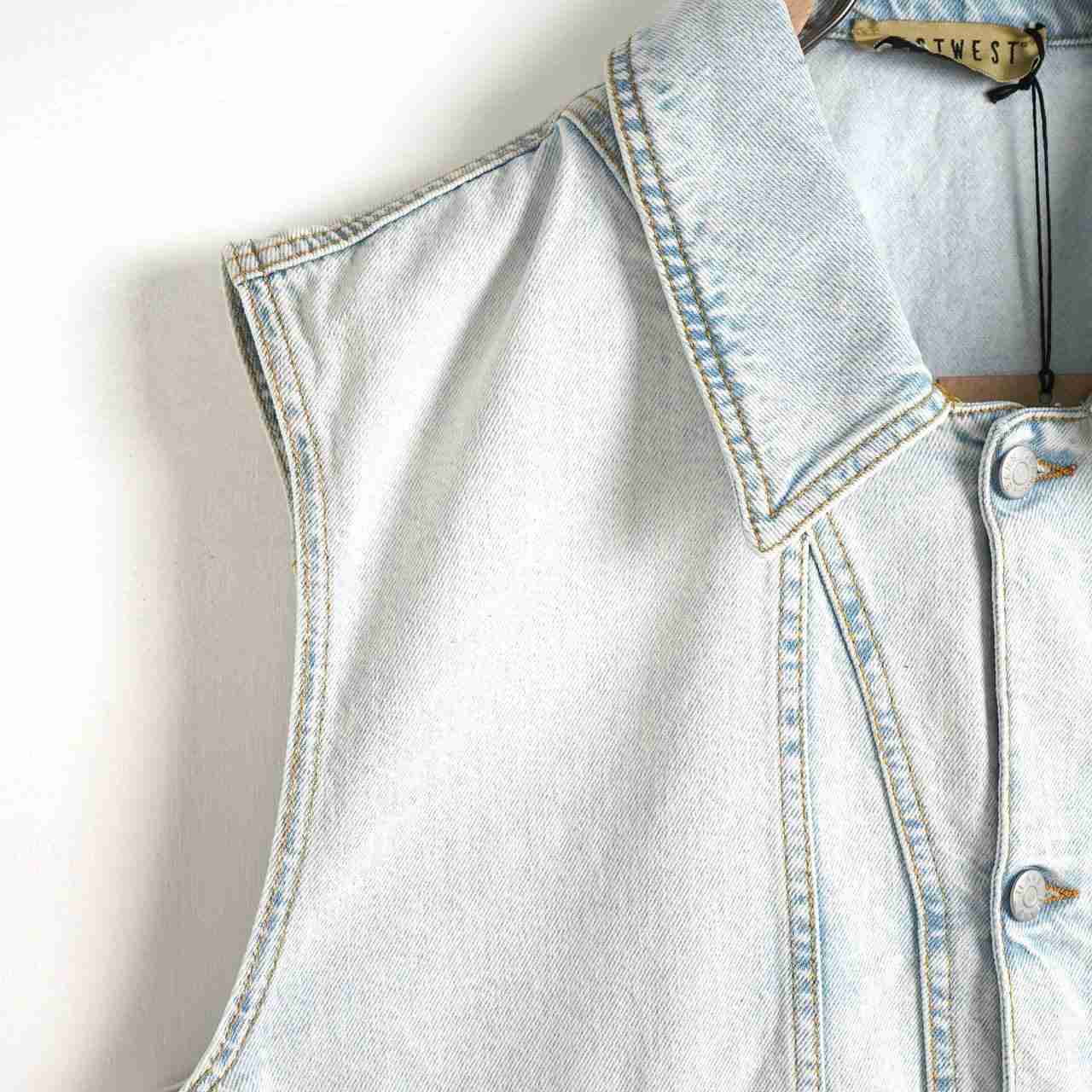 Gilet over