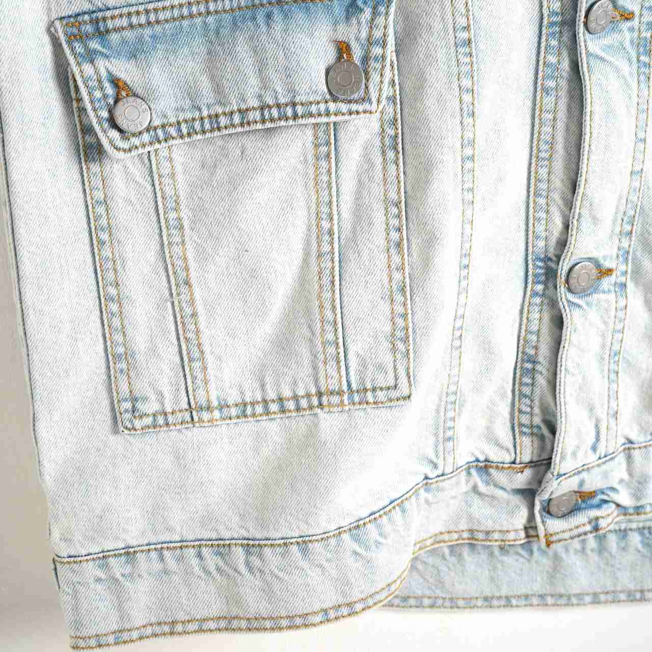 Gilet over