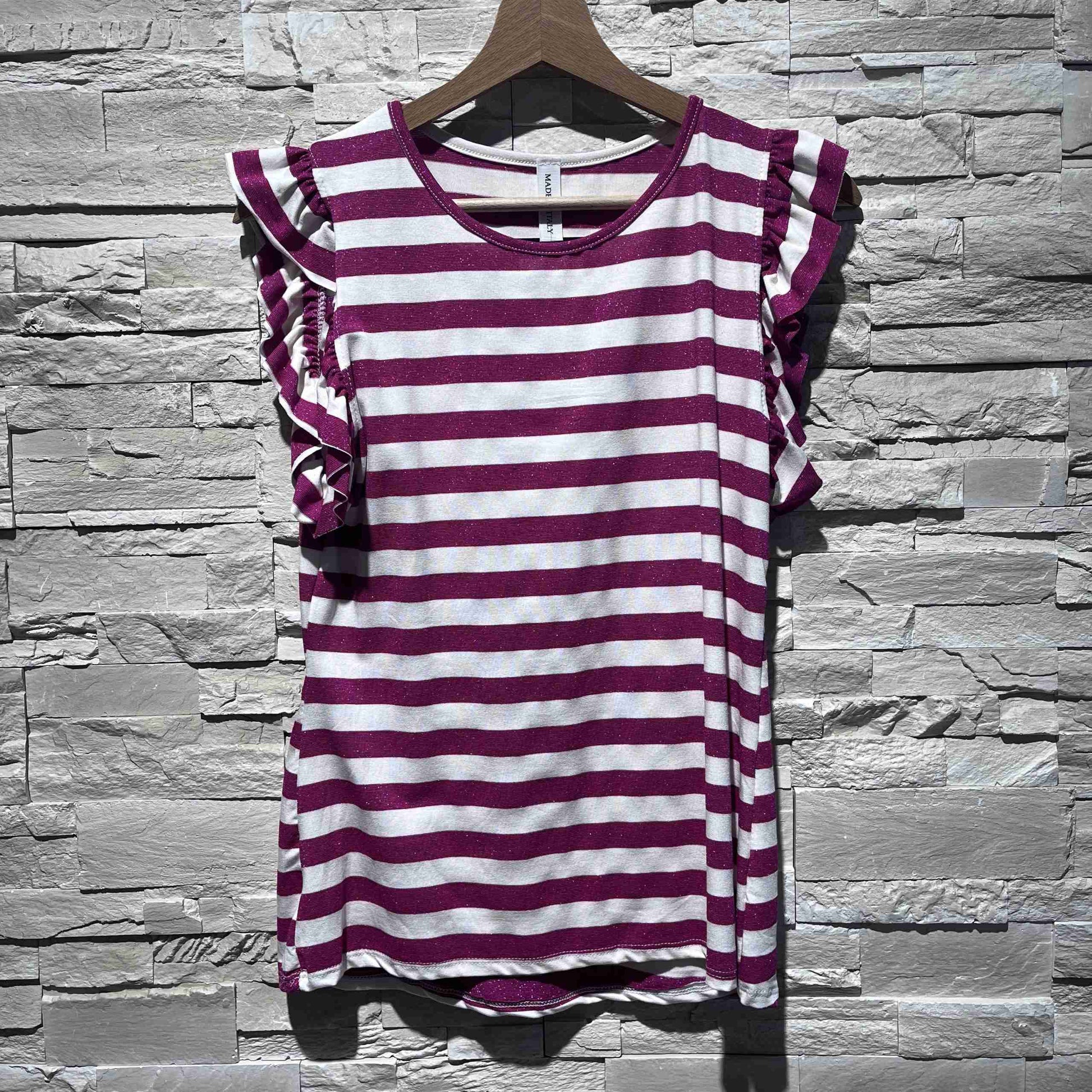 T-shirt lines
