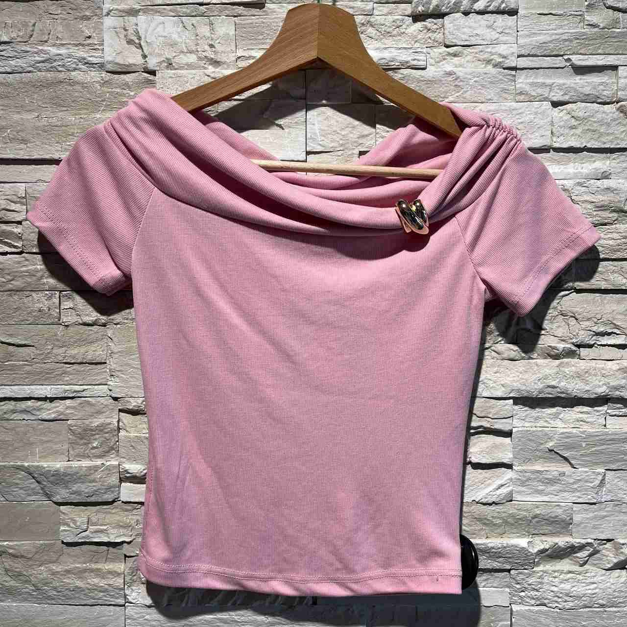 T-shirt grace